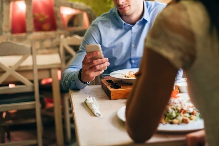 The 5 best dating sites and applications if you're looking for love